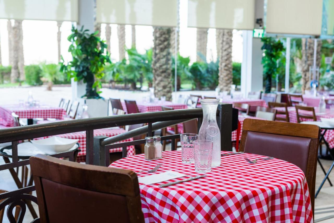 David Dead Sea Resort & Spa Ейн Бокек Екстериор снимка Restaurant interior
