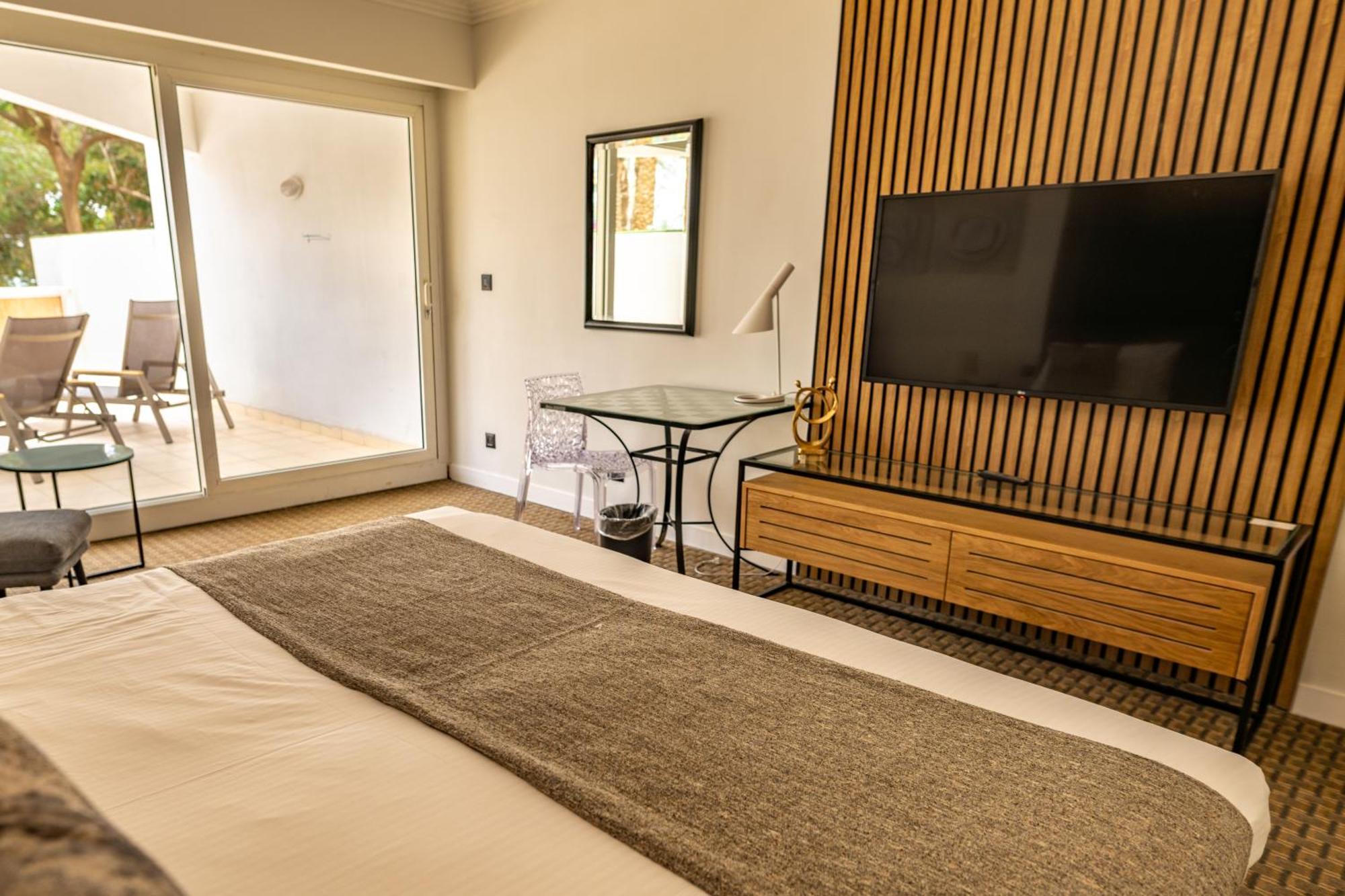 David Dead Sea Resort & Spa Ейн Бокек Екстериор снимка A room at the hotel